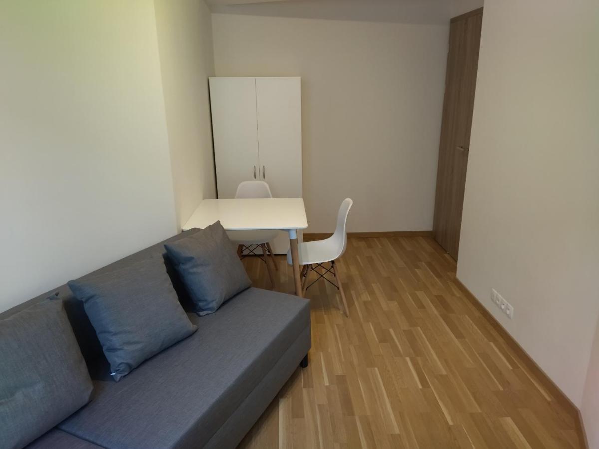 Brand New One Bedroom Apartment #54 In Brand New Building With Free Parking Praha Bagian luar foto